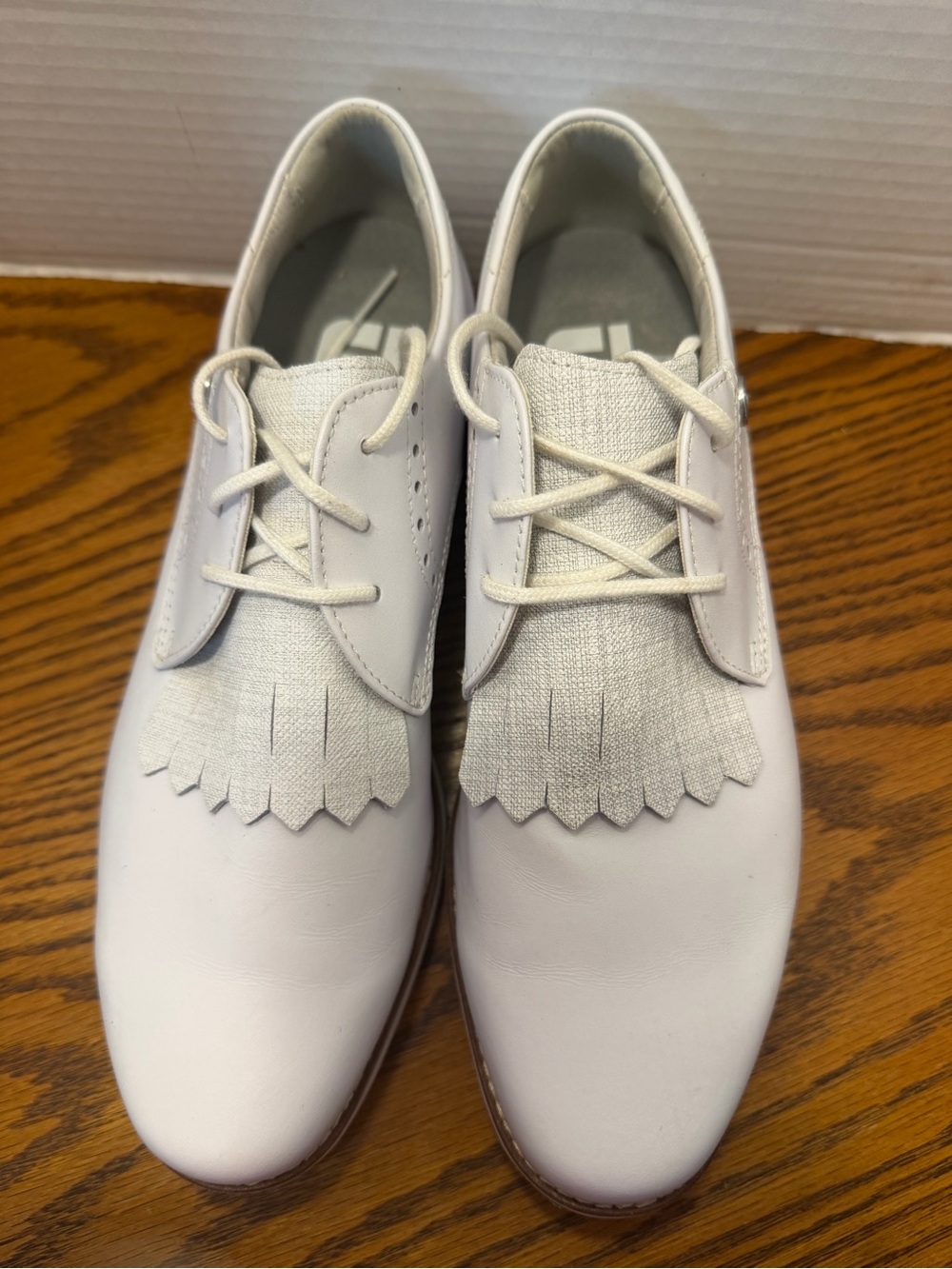 Footjoy golf shoes woman’s classic White Lace-Up Oxford Shoe with Fringe Kiltie - Picture 3 of 13